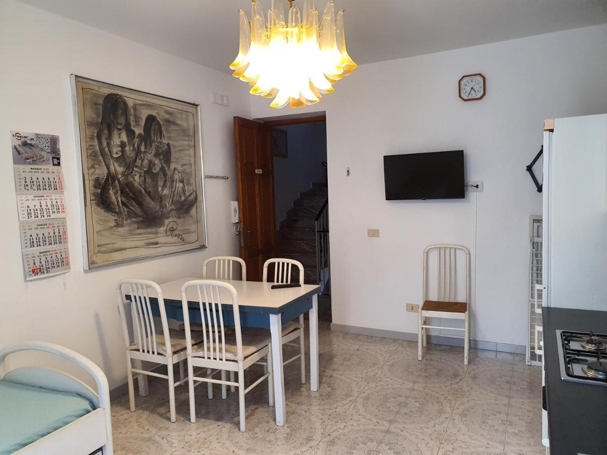 Case Vacanza Armando "Lipari" Canneto  Room photo